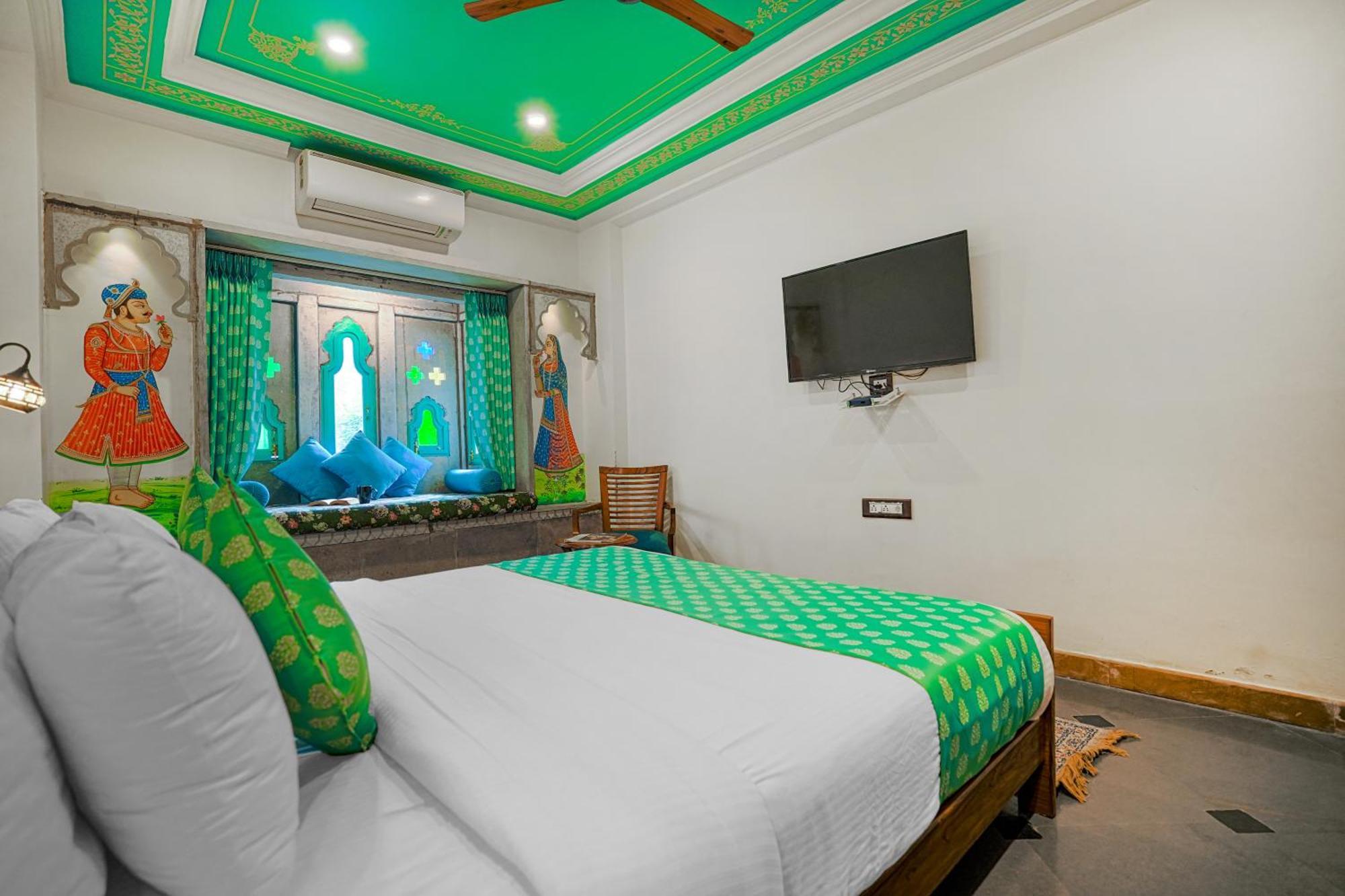 AAJ HAVELI - Lake Facing Boutique Hotel by Levelup Hotels Udaipur Extérieur photo