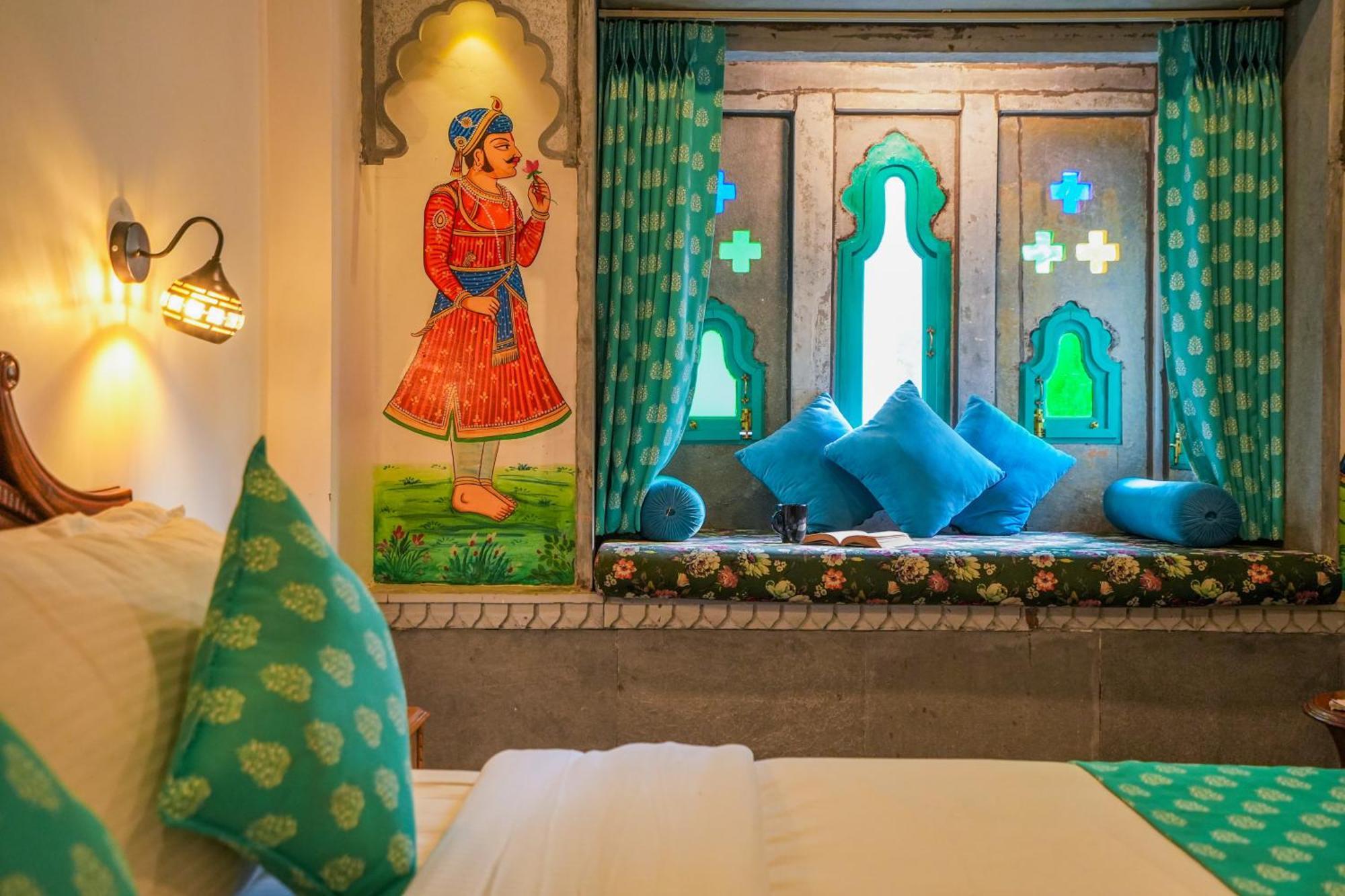 AAJ HAVELI - Lake Facing Boutique Hotel by Levelup Hotels Udaipur Extérieur photo