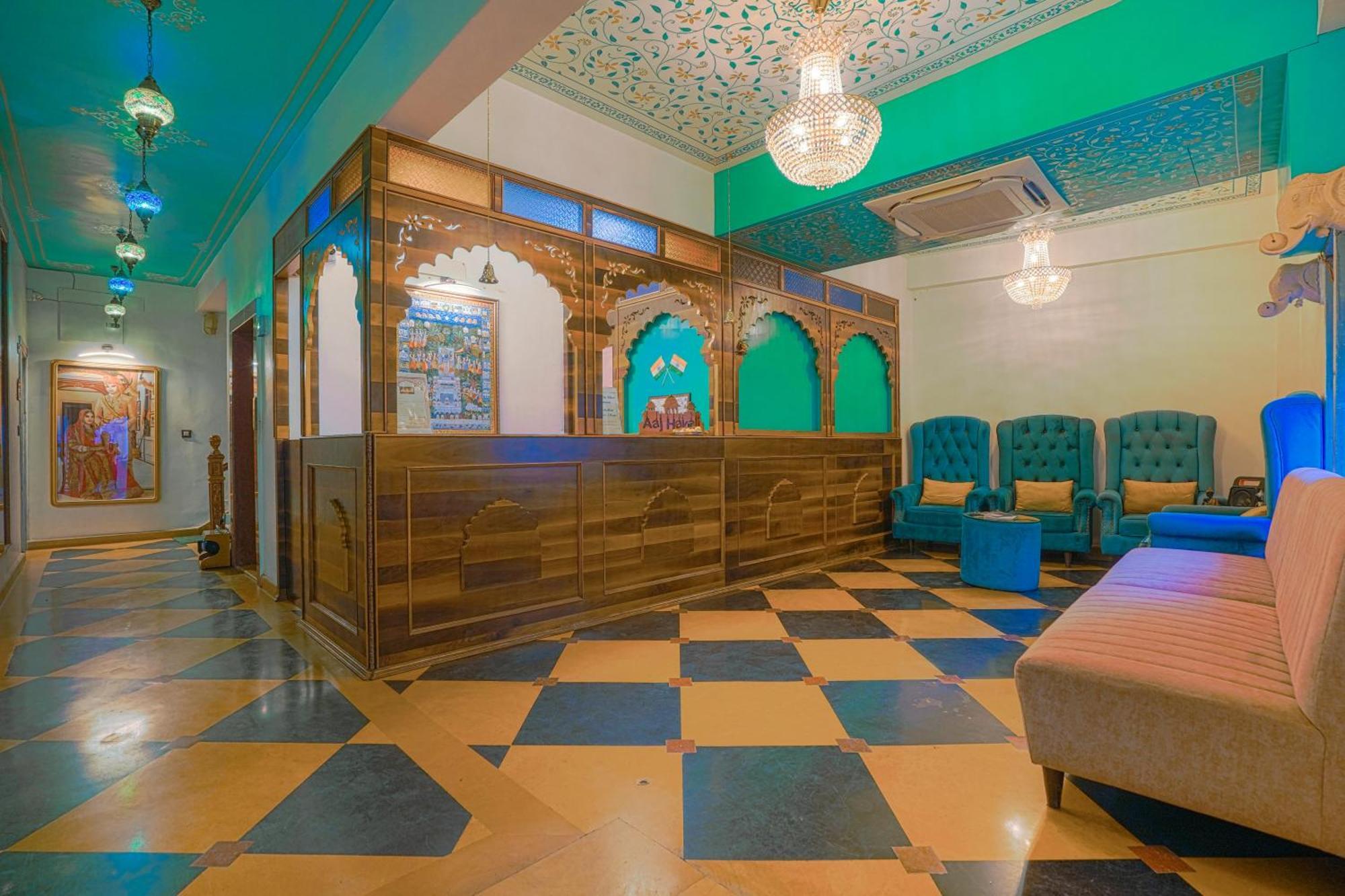 AAJ HAVELI - Lake Facing Boutique Hotel by Levelup Hotels Udaipur Extérieur photo