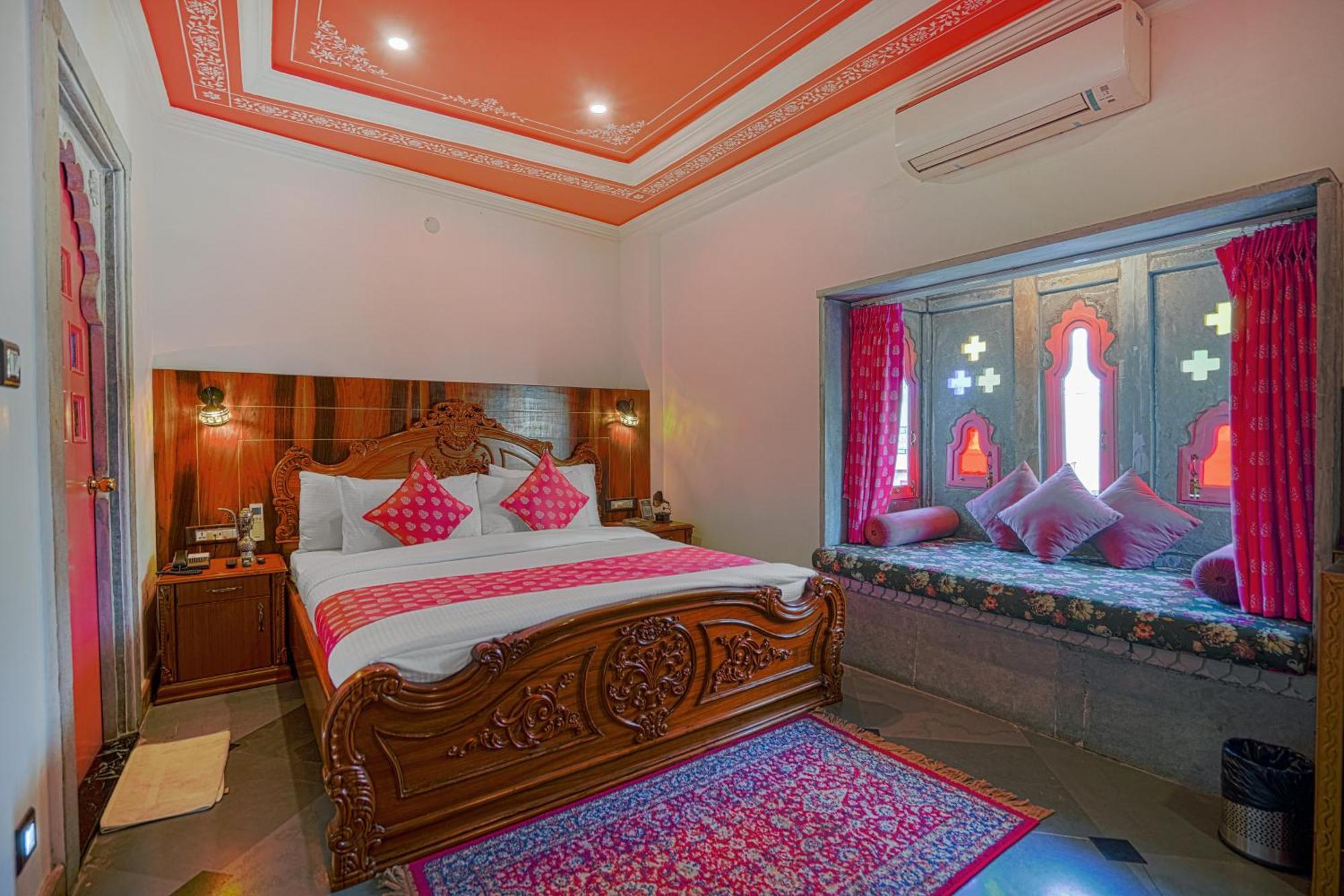 AAJ HAVELI - Lake Facing Boutique Hotel by Levelup Hotels Udaipur Extérieur photo